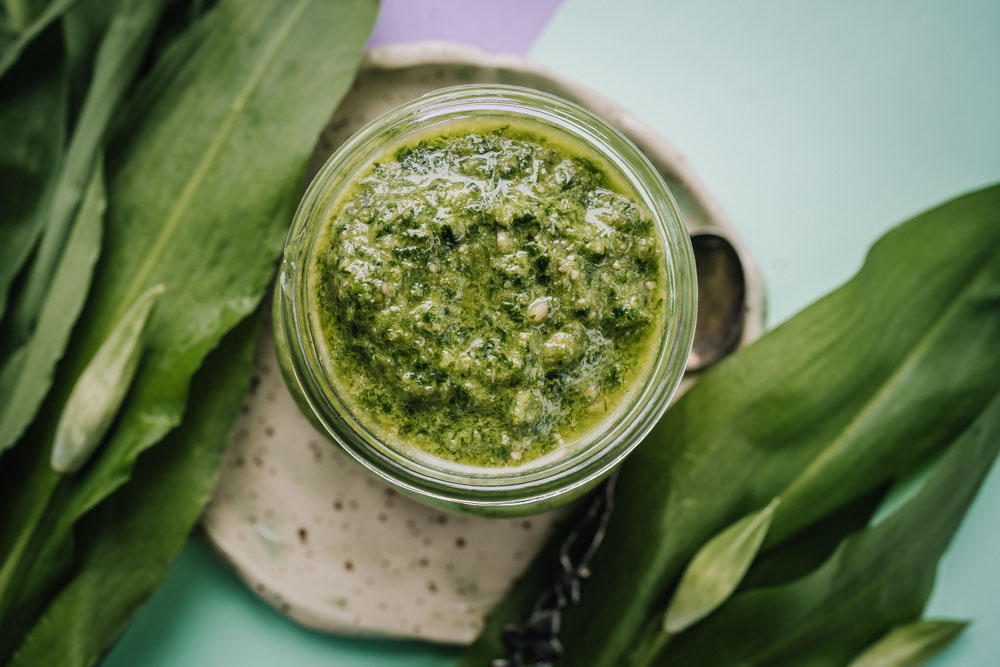 KARHUNLAUKKAPESTO