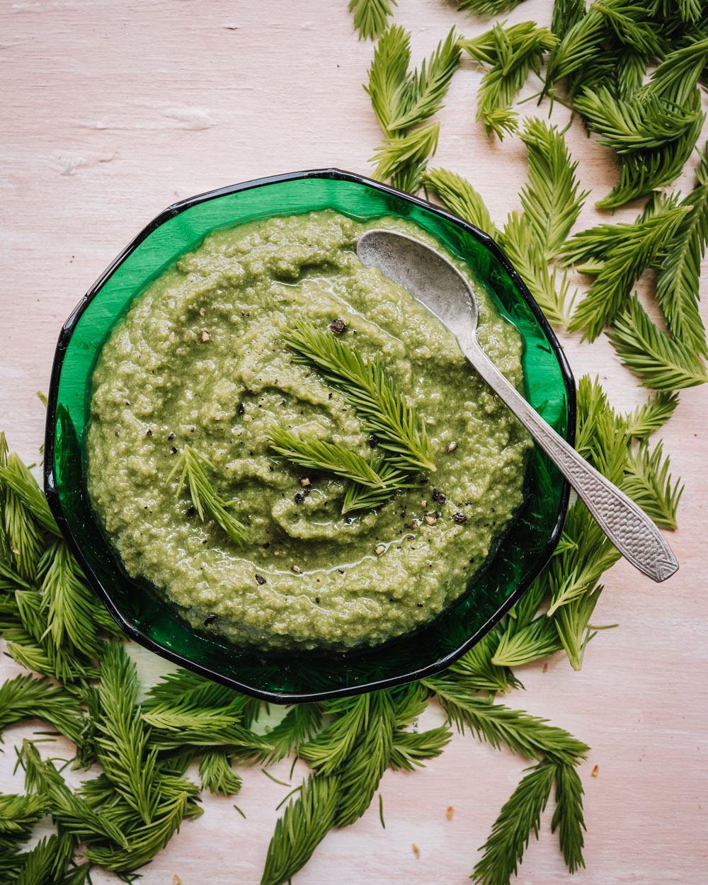 KUUSENKERKKÄPESTO