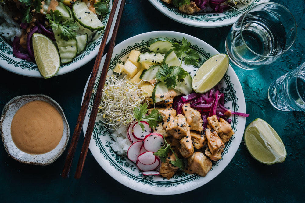 POKE BOWL TOFULLA JA MANGOLLA